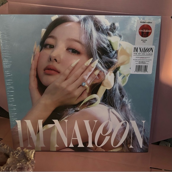 SOLD! More available! NEW! SEALED! NAYEON - IM NAYEON (Target Exclusive, Vinyl) - Picture 3 of 10